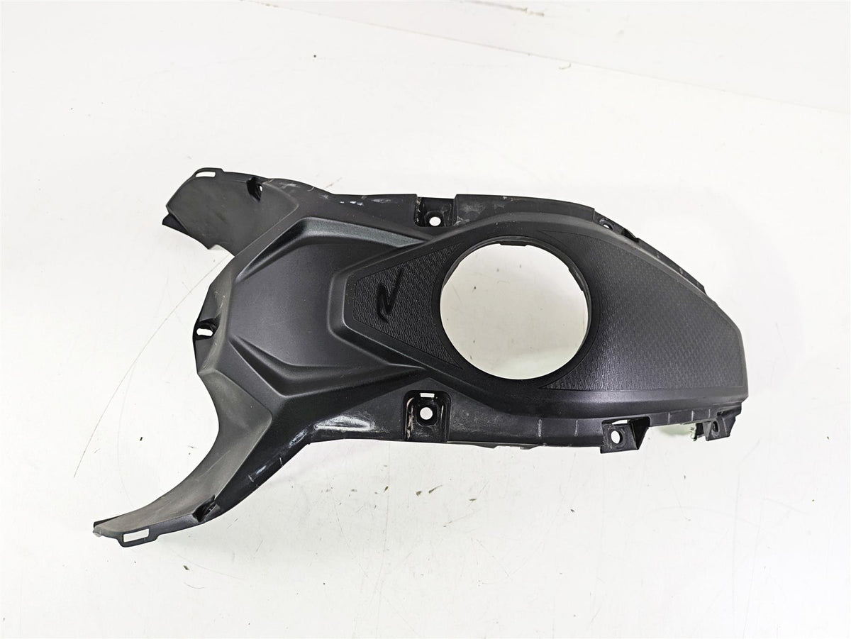 2023 BMW G310R K03 Center Top Tank Cover Fairing 46638556775 {{ shop.shopifyCountryName }} - Mototech271