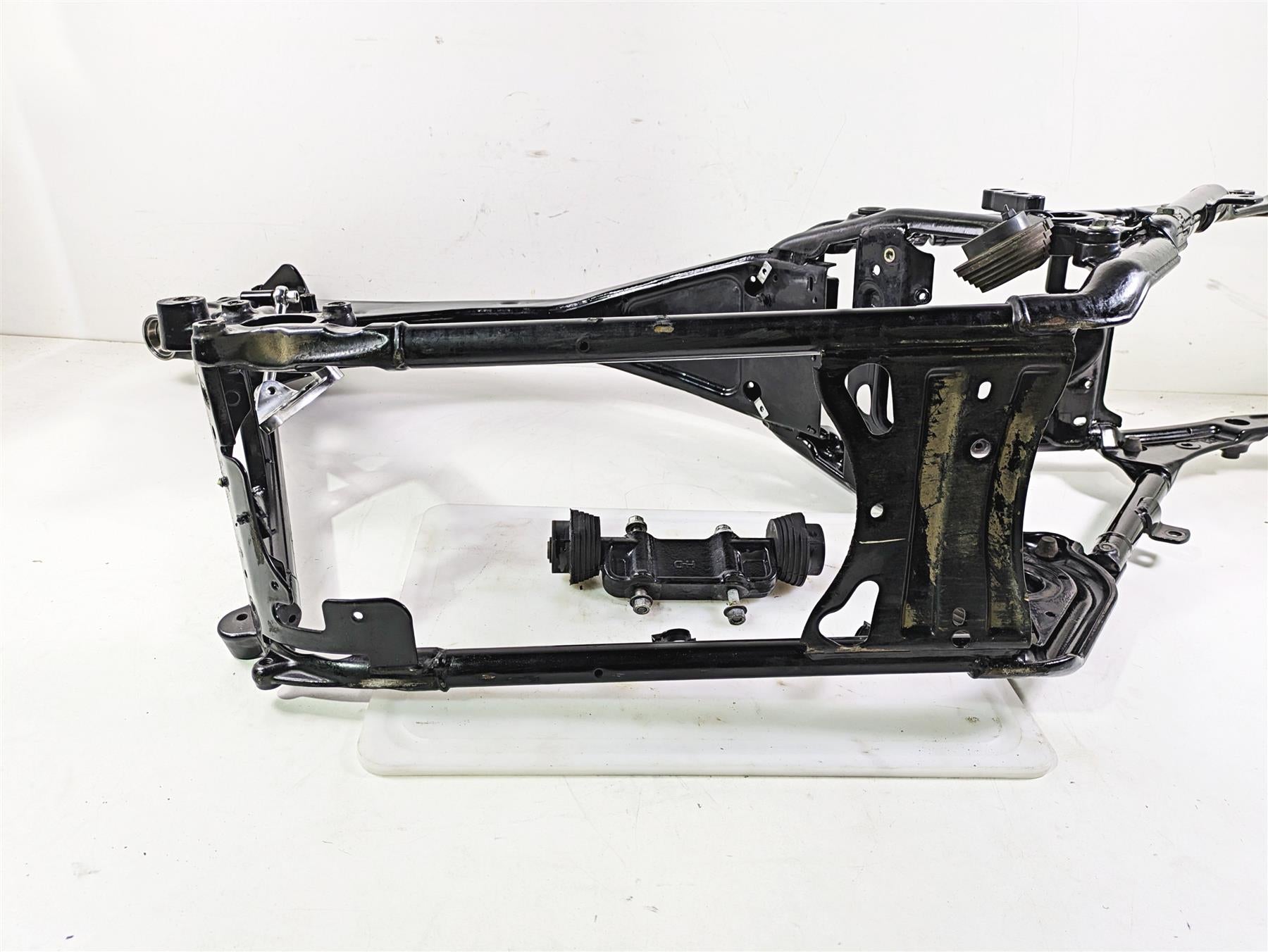 2011 Harley Touring FLHTCUSE CVO E-Glide Frame Chassis & Subframe With Clean Virginia Title 47900-11BHP {{ shop.shopifyCountryName }} - Mototech271