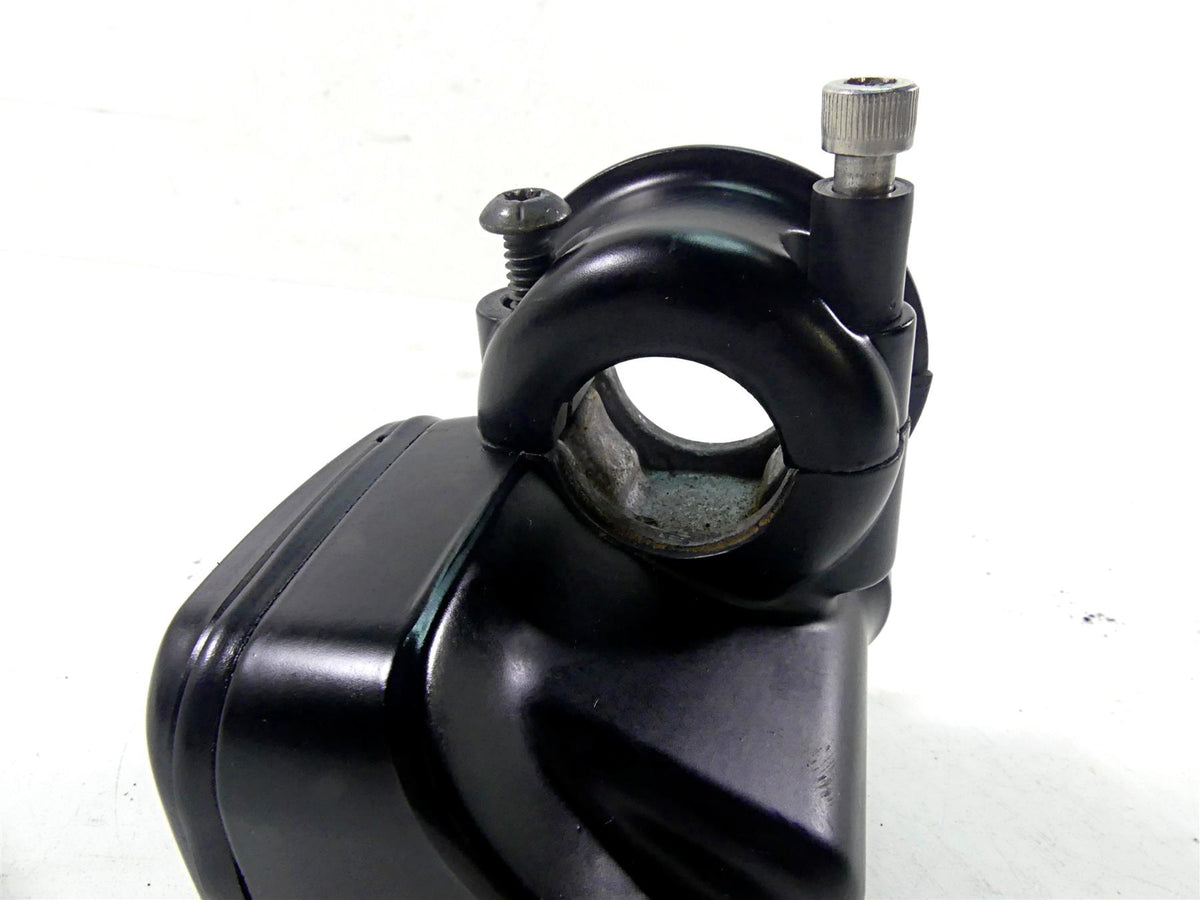 2004 Harley Touring FLHTCUI Electra Glide Front Brake Master Cylinder 41700737 {{ shop.shopifyCountryName }} - Mototech271