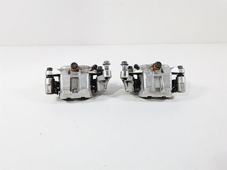 2006 Yamaha XVZ1300 Royal Star Front Brake Calipers 4WM-2580T-01 4WM-2580U-01 {{ shop.shopifyCountryName }} - Mototech271