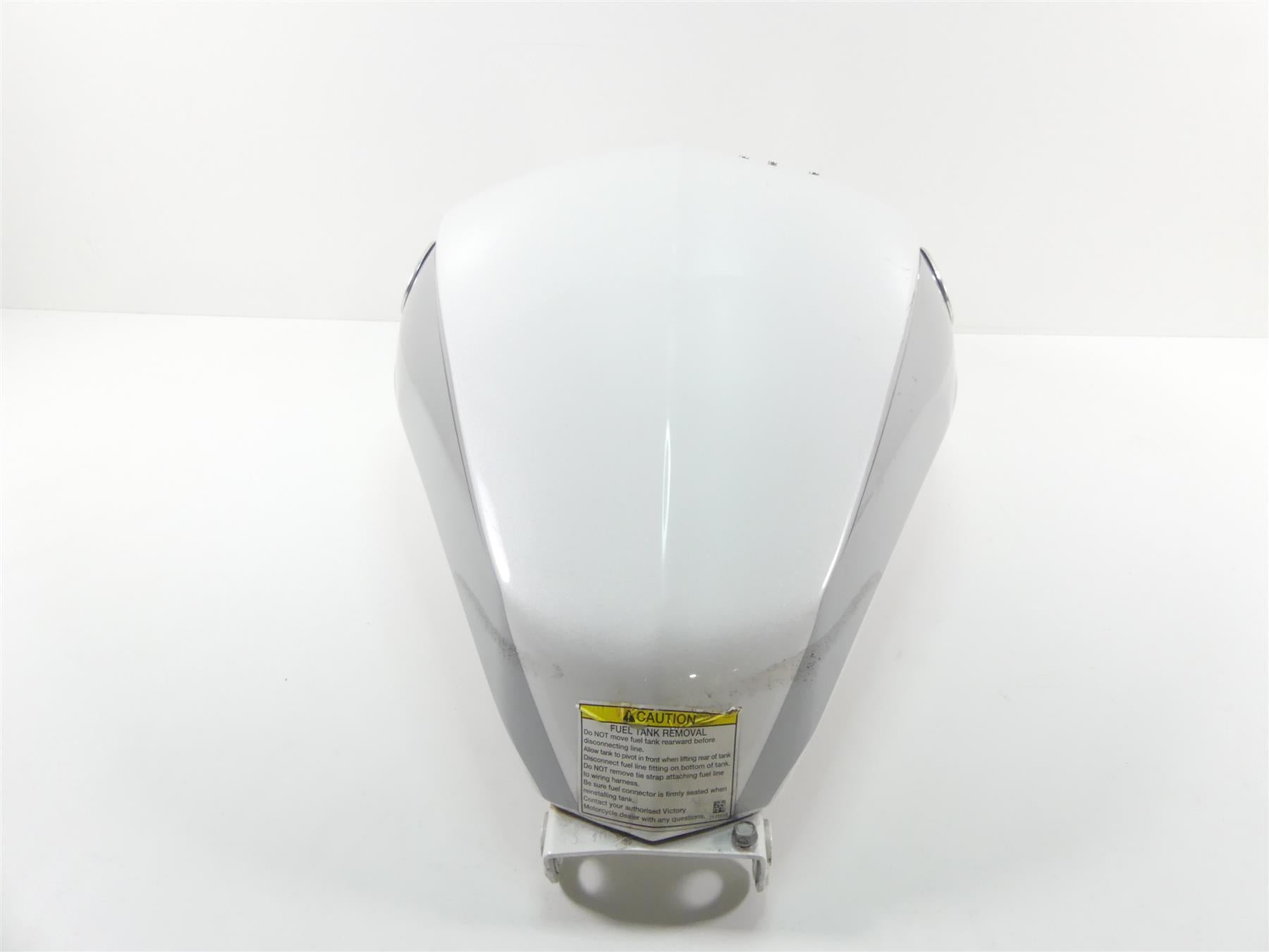2011 Victory Cross Country Fuel Gas Petrol Tank Reservoir - Read 1016149 {{ shop.shopifyCountryName }} - Mototech271