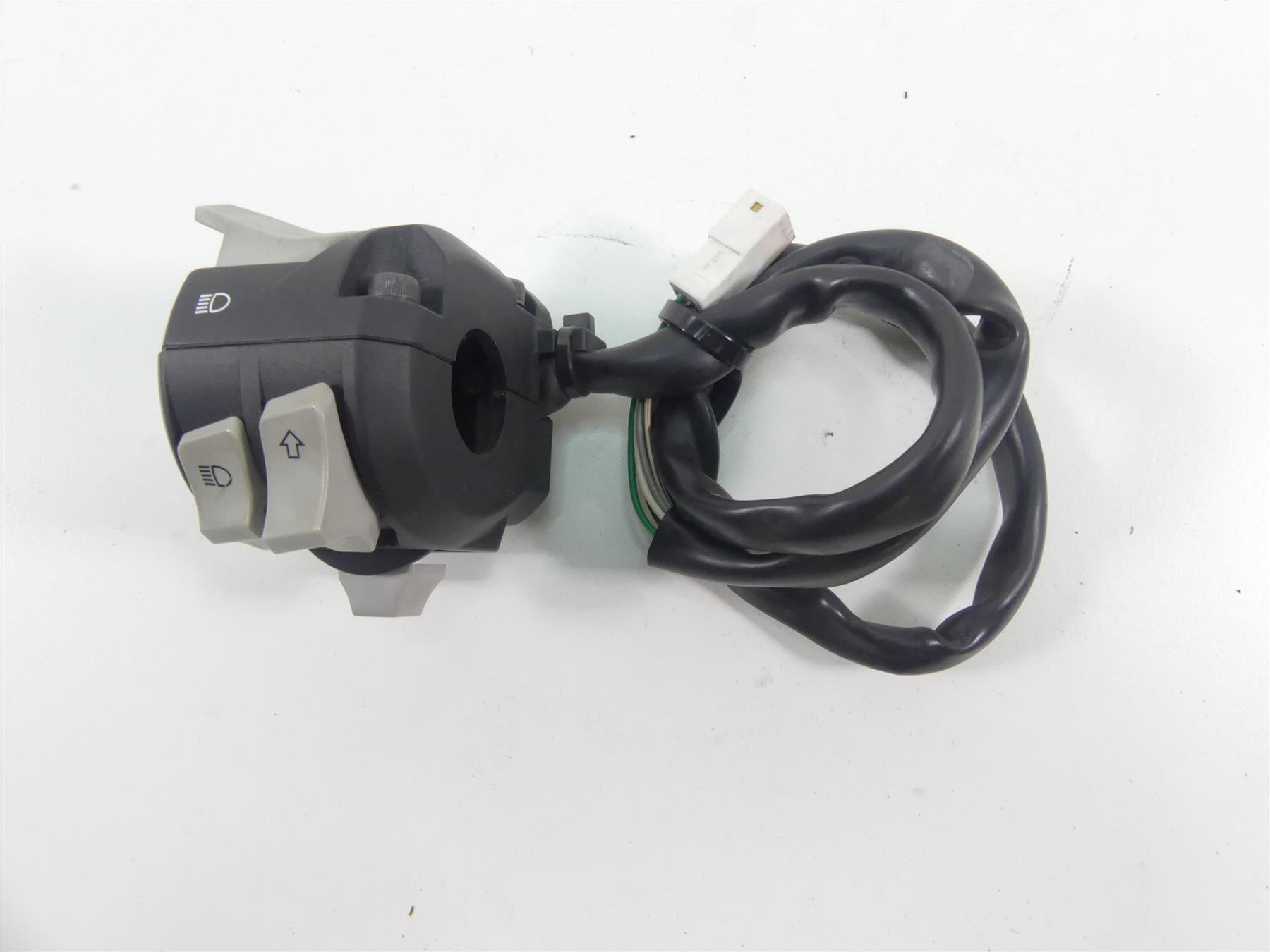 2017 Ducati 939 S Supersport Left Hand Turn Signal Control Switch 65110241C {{ shop.shopifyCountryName }} - Mototech271