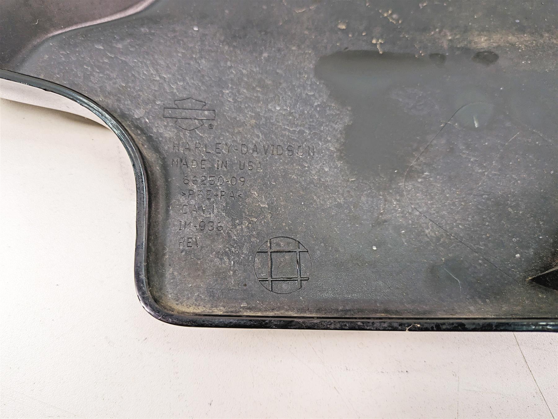 2011 Harley Touring FLHR Road King Side Cover Fairing Set 66048-09A 66250-09 {{ shop.shopifyCountryName }} - Mototech271
