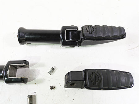 2018 Harley Softail FXFBS Fat Bob Passenger Livewire Footpeg Set - Read 50500762 {{ shop.shopifyCountryName }} - Mototech271