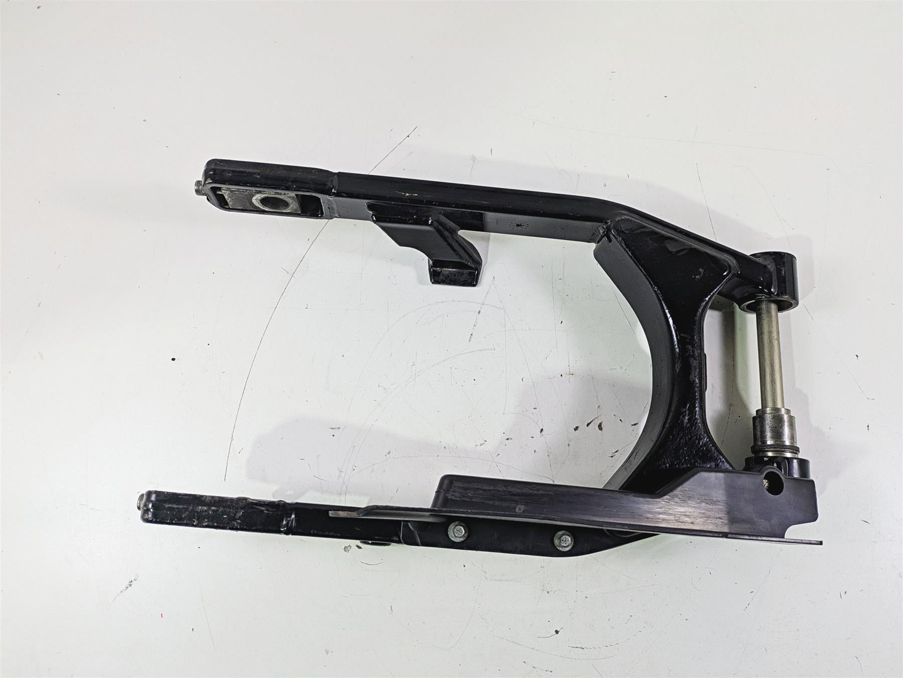 2011 Harley FXDC Dyna Super Glide Rear Swingarm Swing Arm 47820-10 {{ shop.shopifyCountryName }} - Mototech271