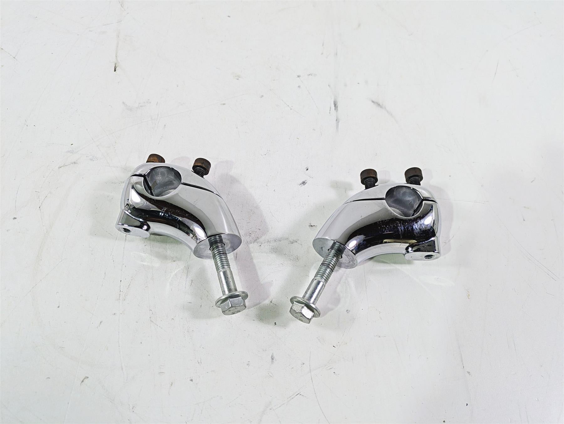 2006 Harley VRSCR Street V-Rod Handlebar Riser Mount Set  55945-06 55995-06