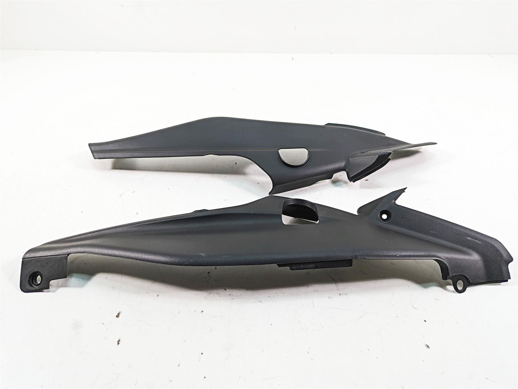 2020 Ducati Hypermotard 950 SP Tail Side Lower Frame Cover Fairing Set 48019721B {{ shop.shopifyCountryName }} - Mototech271