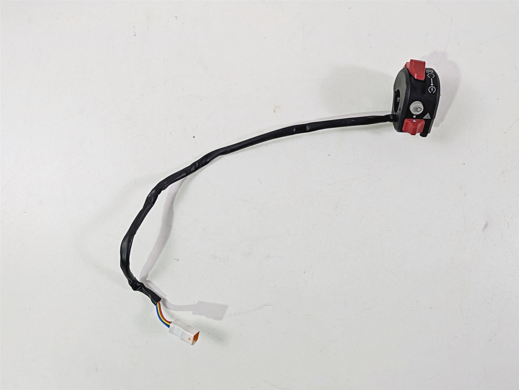2022 Ducati Hypermotard 950 Right Hand Control Switch Start 65010281C 65010271C {{ shop.shopifyCountryName }} - Mototech271