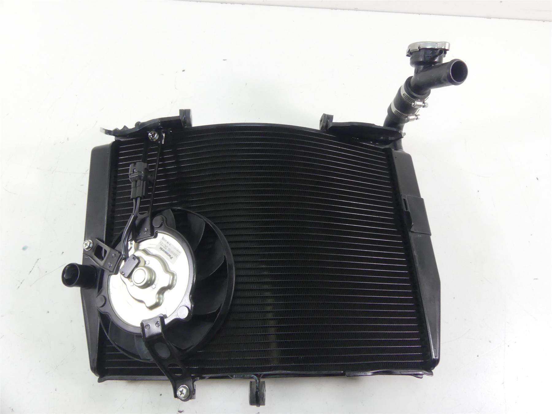 2021 Honda CBR600RR Radiator Fan Reservoir Hoses Guard Set - Read 19010-MFJ-D01 {{ shop.shopifyCountryName }} - Mototech271