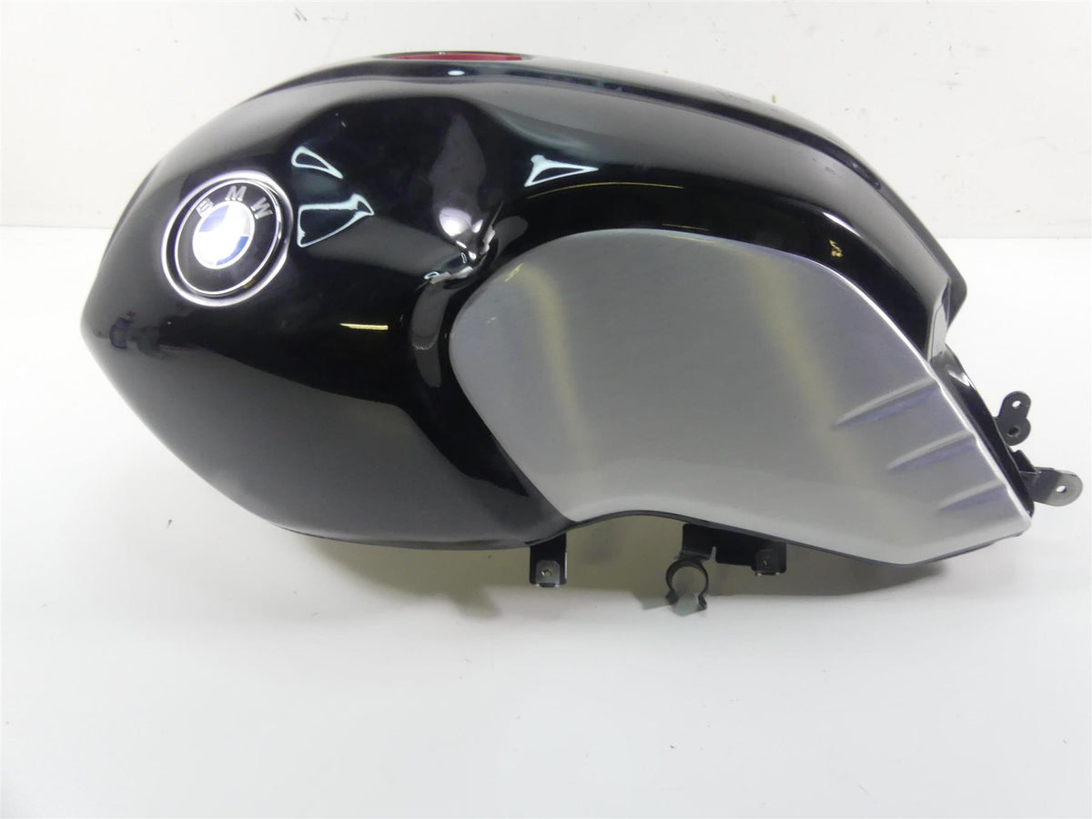 2016 BMW R nineT R9T K21 Fuel Gas Petrol Tank Reservoir - Read 16118562137 {{ shop.shopifyCountryName }} - Mototech271