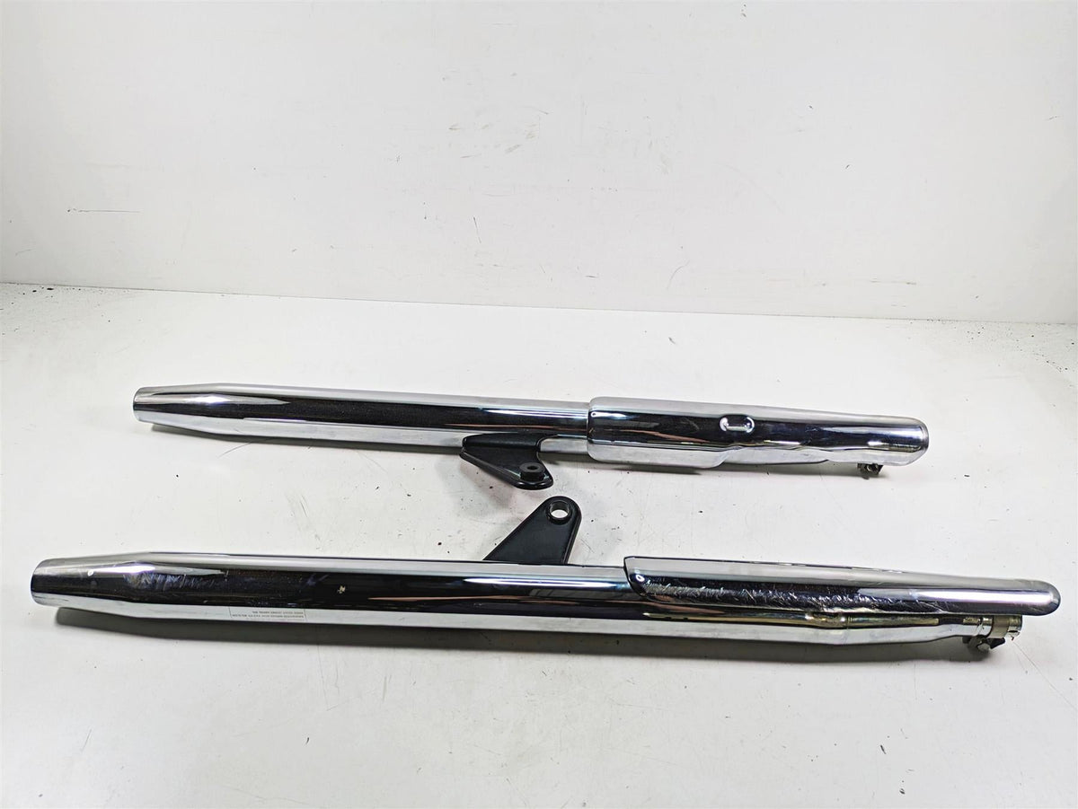 2011 Triumph America Exhaust Pipe Muffler Silencer Set T2206423 {{ shop.shopifyCountryName }} - Mototech271