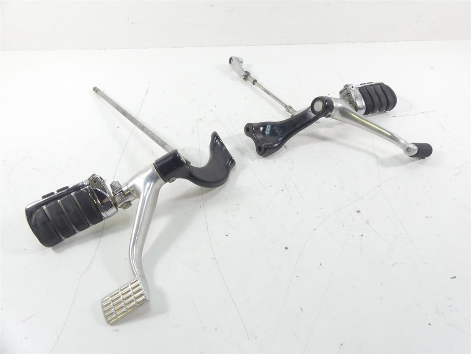 2014 Harley Sportster XL1200 C Front Forward Footpeg Shifter Pedal Set 42651-04 {{ shop.shopifyCountryName }} - Mototech271
