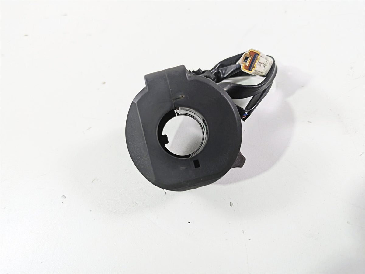 2012 Ducati Streetfighter 848 Right Hand Start Kill Control Switch 65010092I {{ shop.shopifyCountryName }} - Mototech271