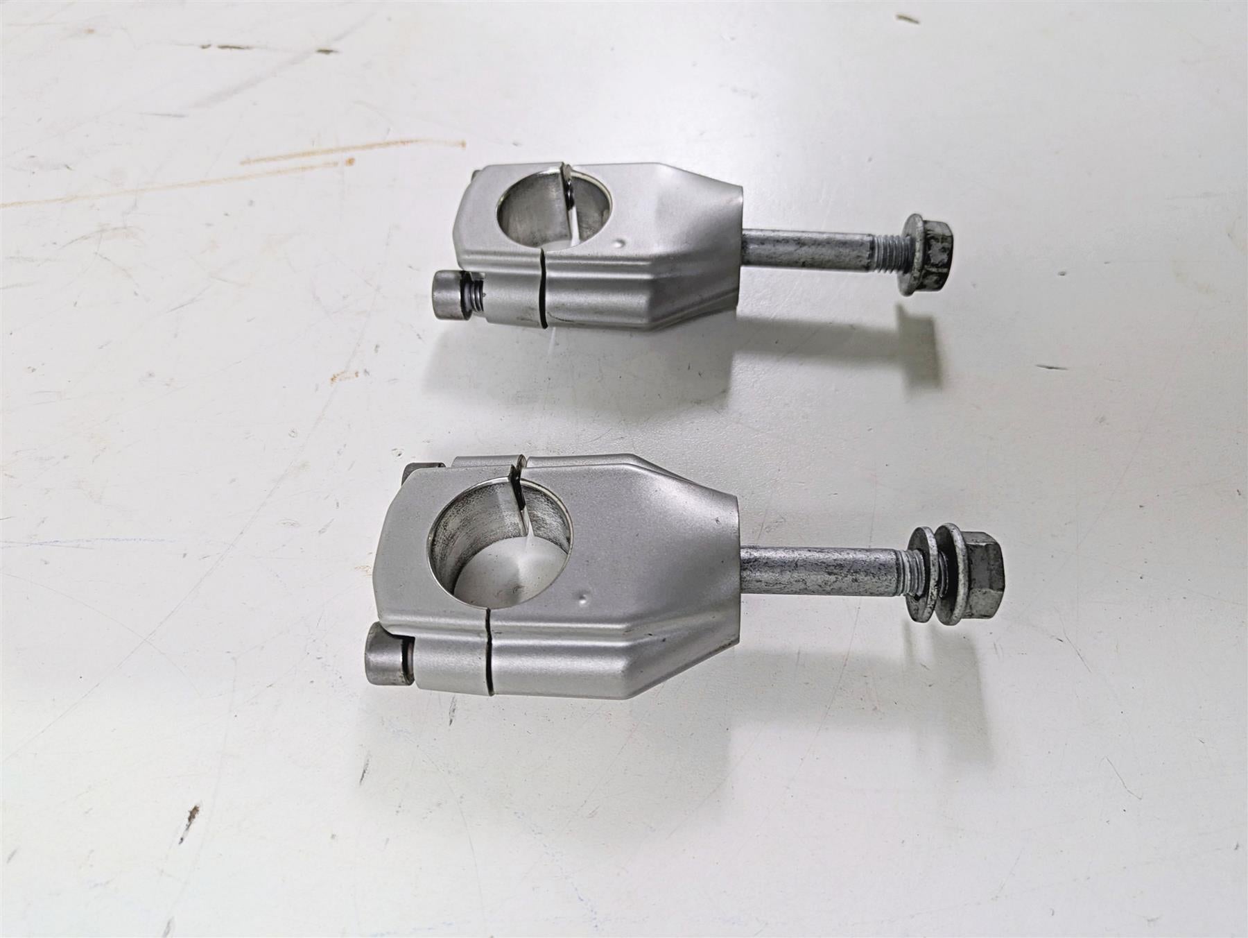 2017 BMW F800GS Adv K75 Handlebar Riser Holder Clamp Set 31427715491 {{ shop.shopifyCountryName }} - Mototech271