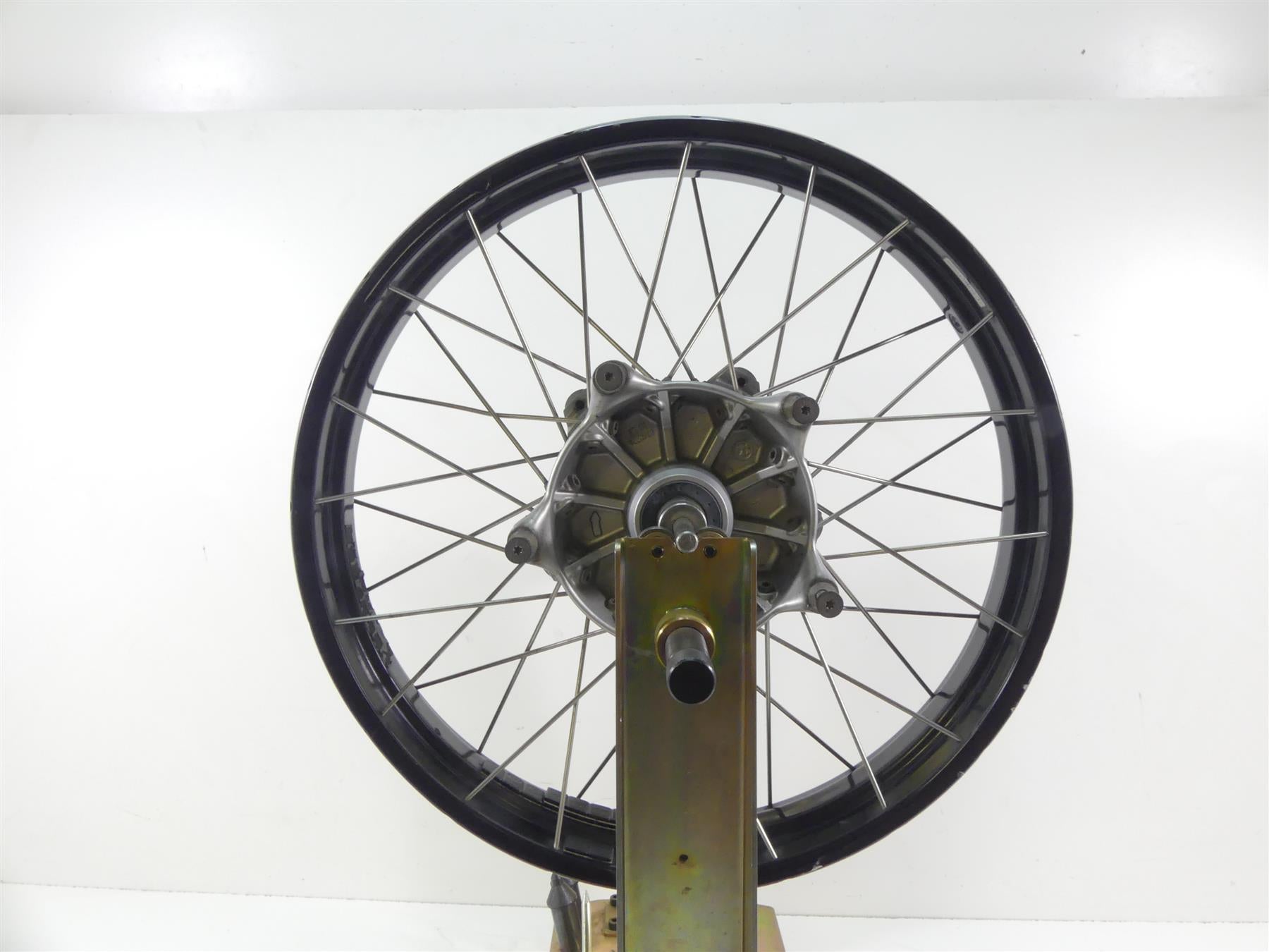 2011 BMW R1200GS K255 Adv Front Spoke Wheel Rim 19x2.5 - Read 36318553003