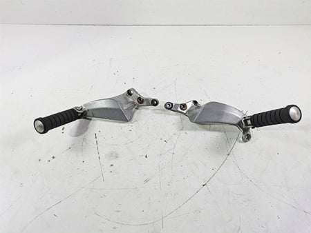 2004 Victory Kingpin Rear Passenger Pillion Footpeg Foot Peg Set 1014126 1014127 {{ shop.shopifyCountryName }} - Mototech271