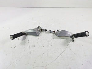 2004 Victory Kingpin Rear Passenger Pillion Footpeg Foot Peg Set 1014126 1014127