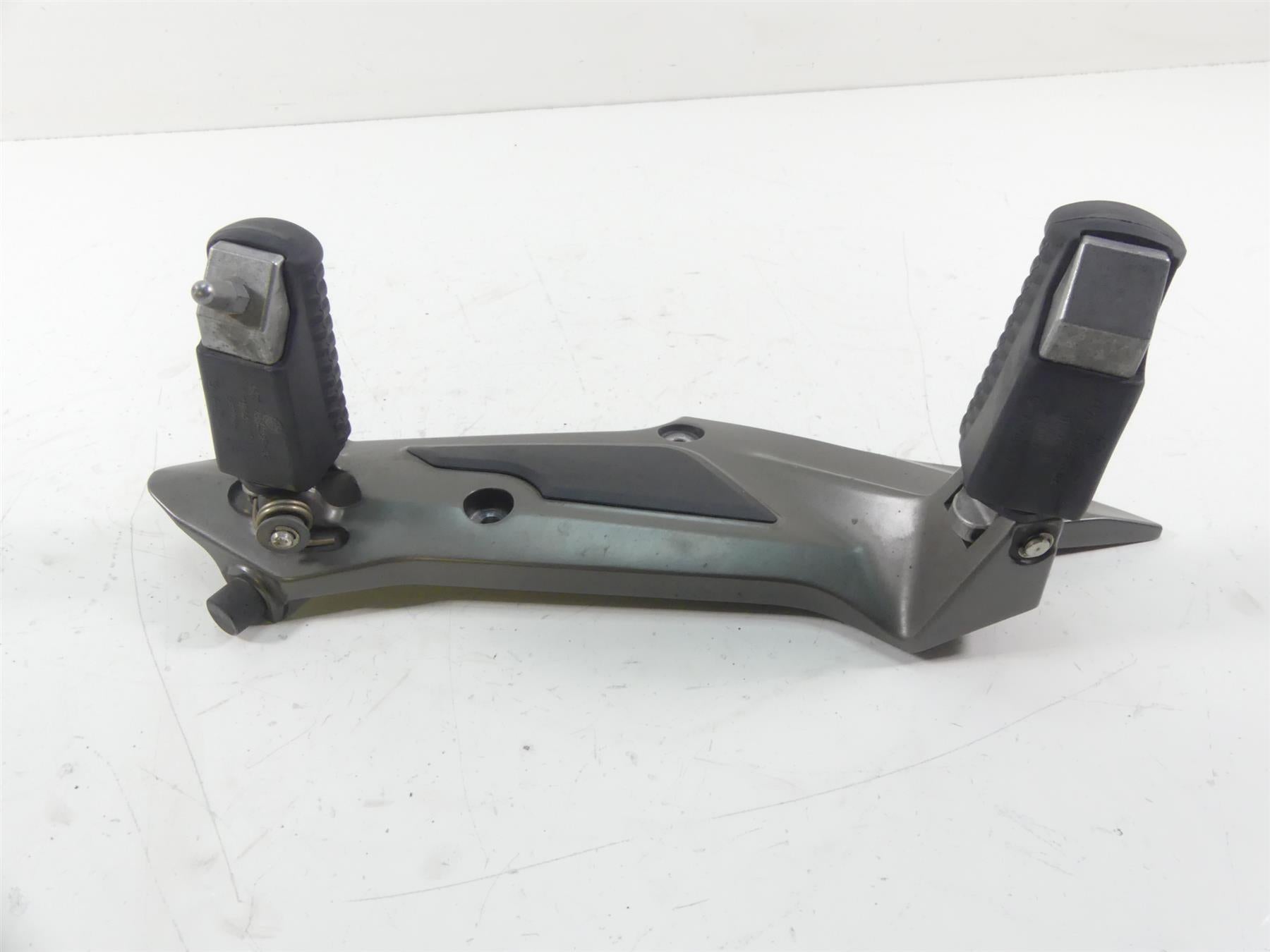 2015 BMW K1600GT K48 Left Rider Passenger Footpeg Foot Peg Rest Set 46717716013 {{ shop.shopifyCountryName }} - Mototech271