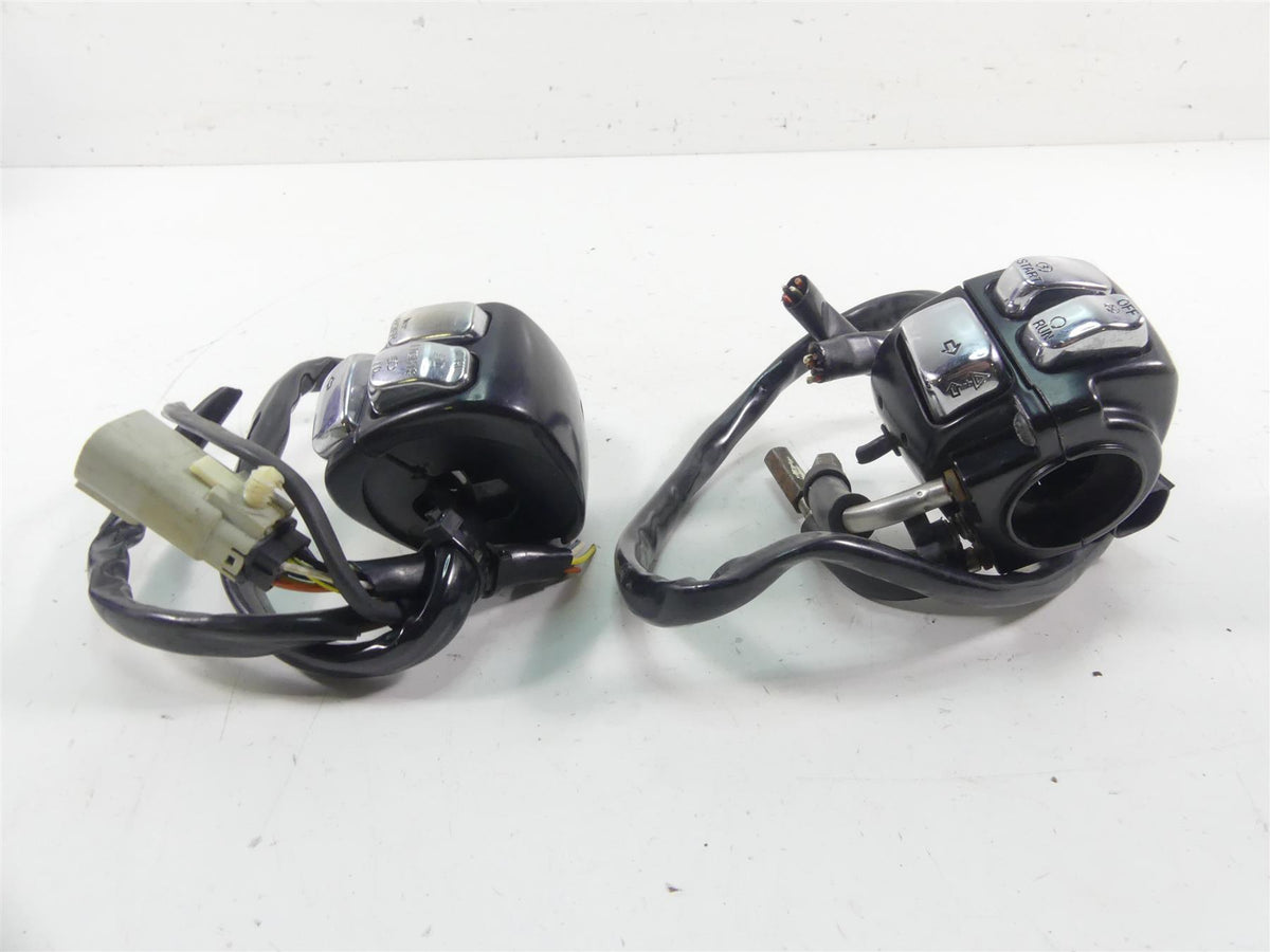 2008 Harley FXCWC Softail Rocker C Left Right Hand Control Switch Set 71682-06A {{ shop.shopifyCountryName }} - Mototech271