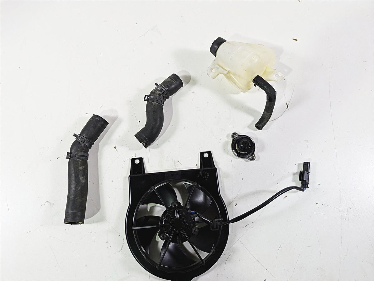 2017 BMW F800GS Adv K75 Radiator Fan Reservoir Hoses Set 17118530393 {{ shop.shopifyCountryName }} - Mototech271