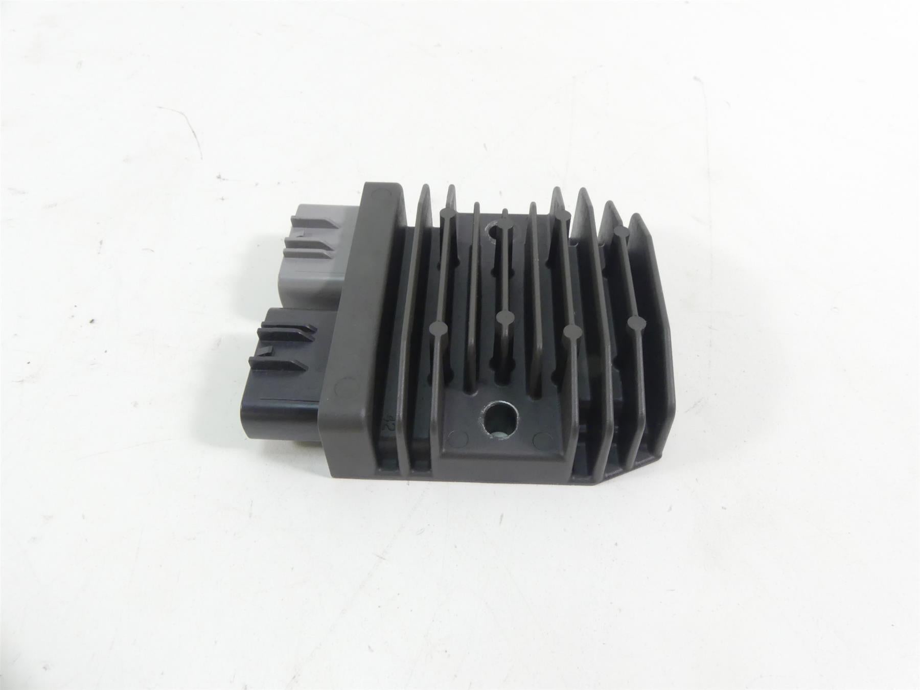 2015 BMW R1200RT K52 Rectifier Voltage Regulator 12318523367 FH020AA {{ shop.shopifyCountryName }} - Mototech271