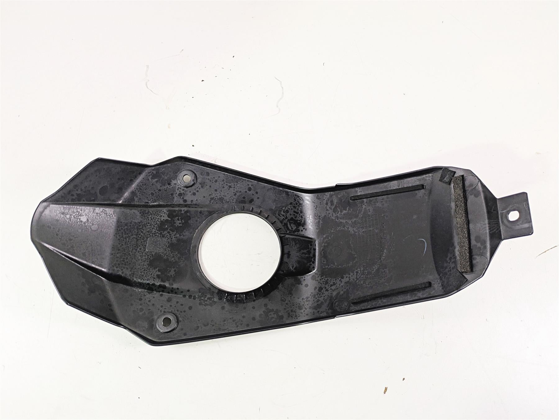 2020 Suzuki V-Strom 1050 XT Upper Fuel Gas Tank Cover Fairing 44291-06L00-YUA {{ shop.shopifyCountryName }} - Mototech271