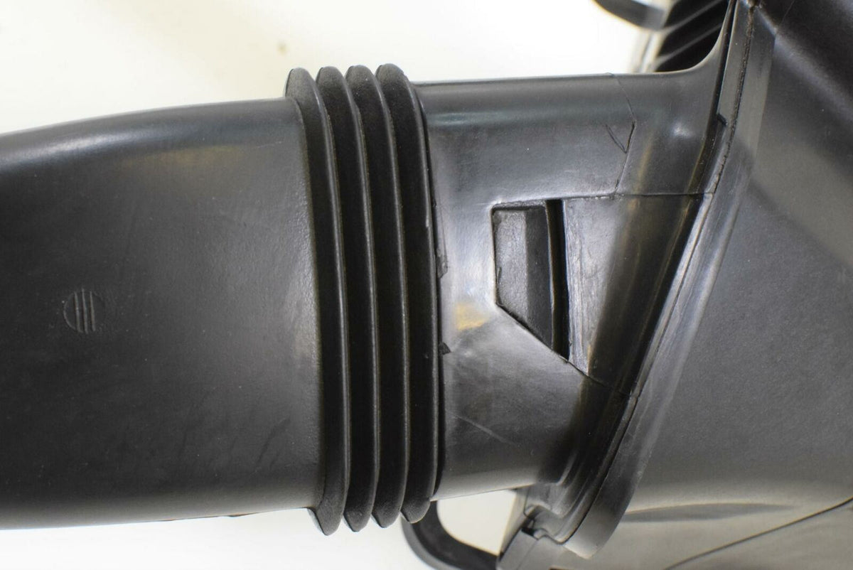 2014 BMW K1600 GTL K48 Air Box Cleaner Breather & All Tubes 13717712315 {{ shop.shopifyCountryName }} - Mototech271
