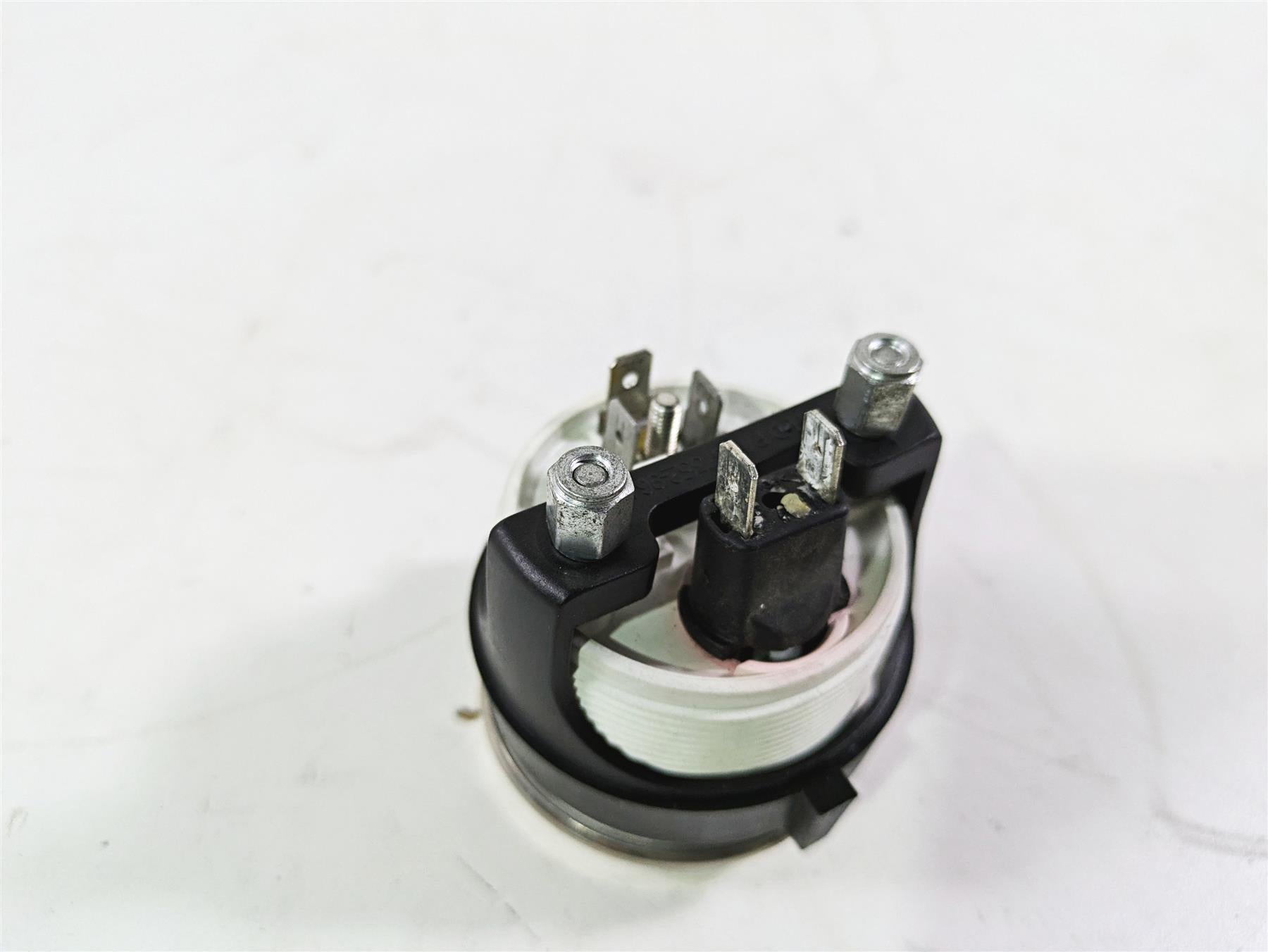 2010 Harley Touring FLHX Street Glide Oil Pressure Gauge 75165-01A {{ shop.shopifyCountryName }} - Mototech271