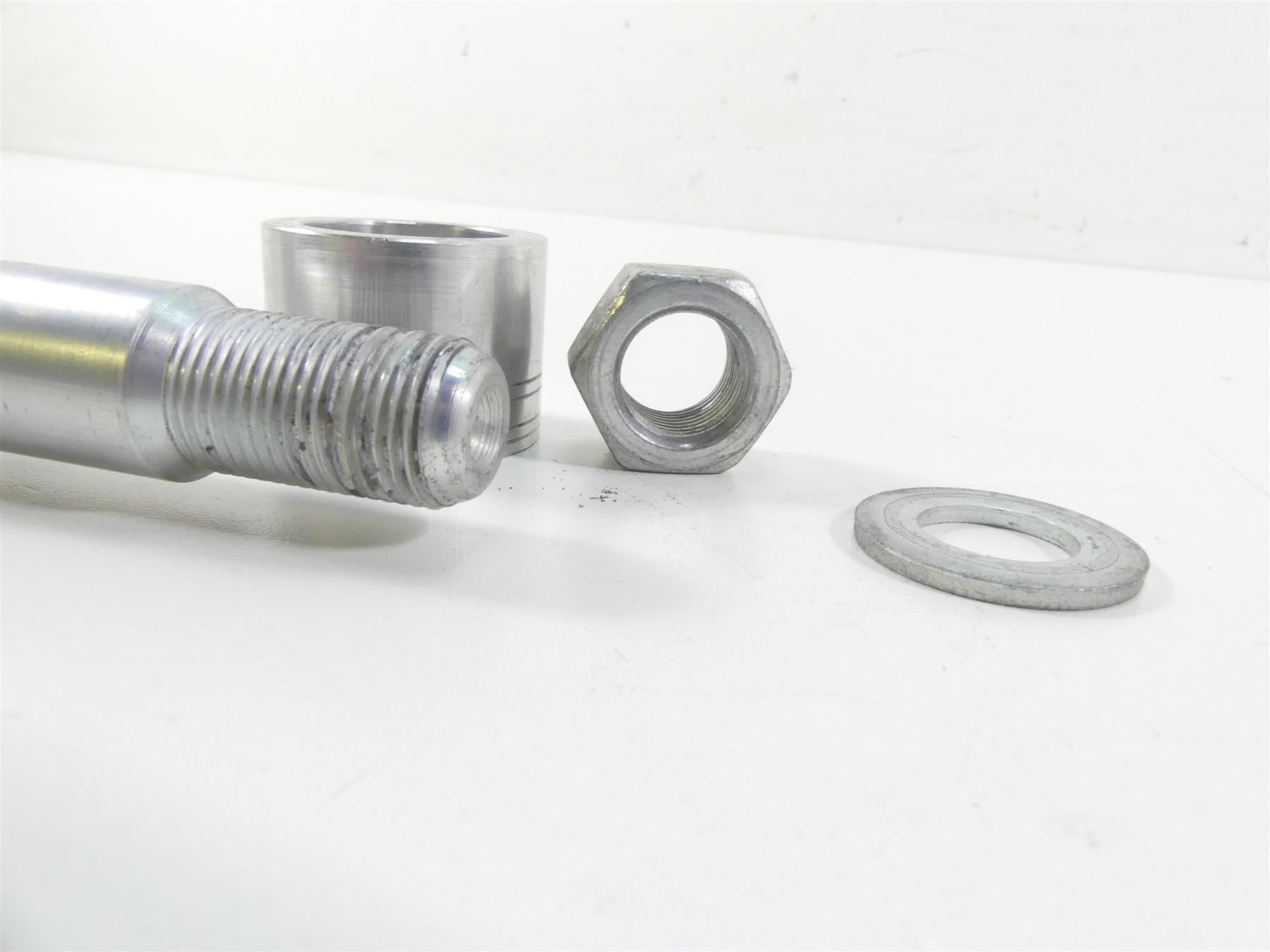 2016 Harley Touring FLHTP Electra Glide Front Wheel Spindle Axle 25mm 41547-07A {{ shop.shopifyCountryName }} - Mototech271