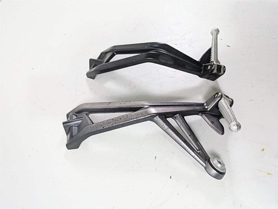 2012 Ducati Streetfighter 848 Rear Passenger Footpeg Set 82411561A 82411571A {{ shop.shopifyCountryName }} - Mototech271