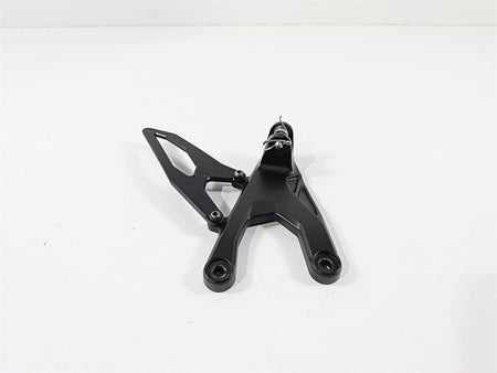 2016 Yamaha YZF R1 RN32 Front Left Foot Peg Mount 2CR-27442-00-00 {{ shop.shopifyCountryName }} - Mototech271