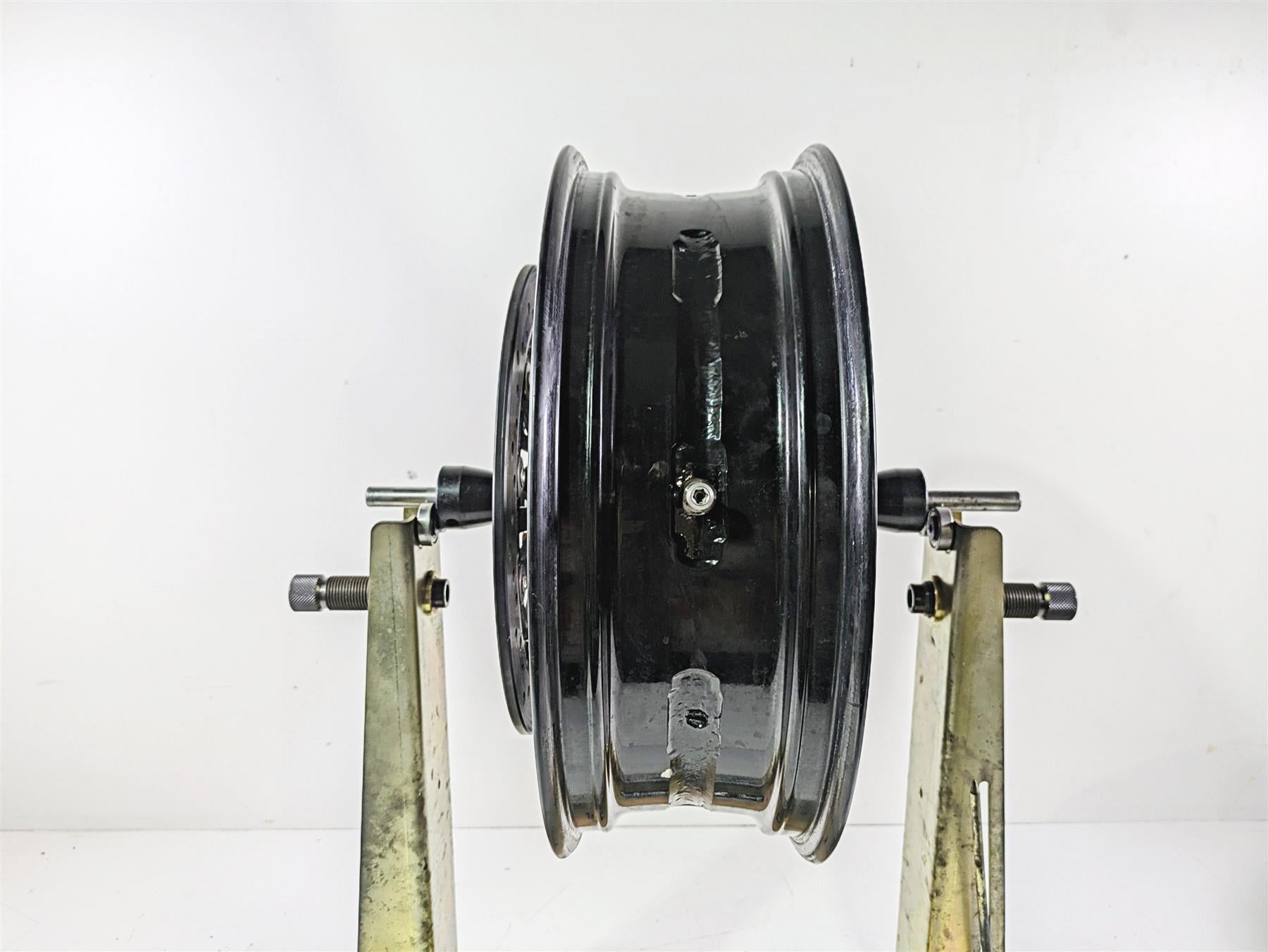 2018 Indian Chieftain Limited Straight Rear Wheel Rim 16x5 1523060 {{ shop.shopifyCountryName }} - Mototech271