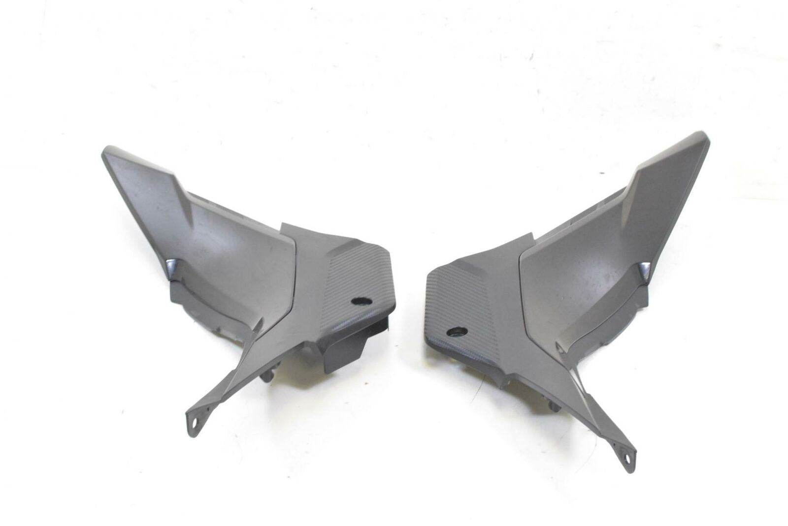 2017 Honda CBR500 R CBR500R Side Cover Fairing Cowl 83511-MJW-J00 83611-MJW-J00 {{ shop.shopifyCountryName }} - Mototech271