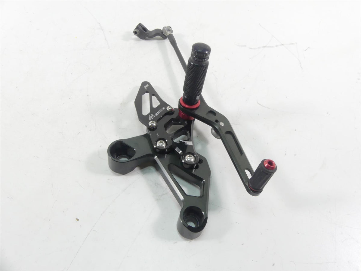 2015 Yamaha MT09 FZ09 Left Mad Moto Adjustable Rider Footpeg & Shifter F99 {{ shop.shopifyCountryName }} - Mototech271