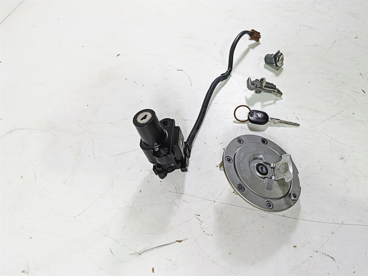 2008 Honda CBR1000RR SC59 Ignition Switch Key Lock Tank Cap Set 35010-MFL-670 {{ shop.shopifyCountryName }} - Mototech271
