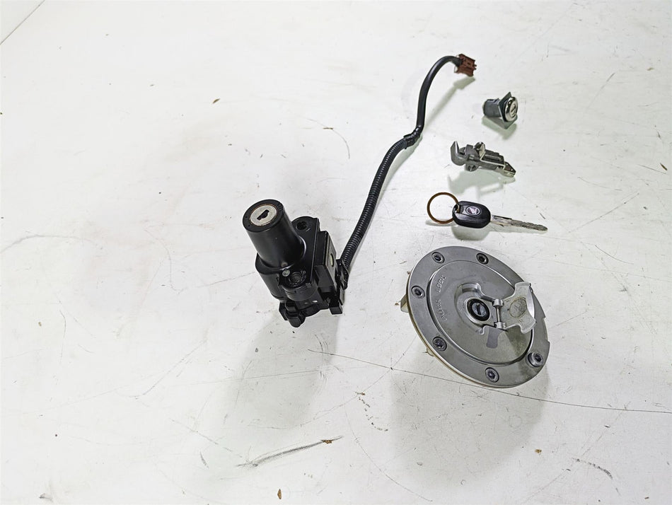 2008 Honda CBR1000RR SC59 Ignition Switch Key Lock Tank Cap Set 35010-MFL-670 {{ shop.shopifyCountryName }} - Mototech271
