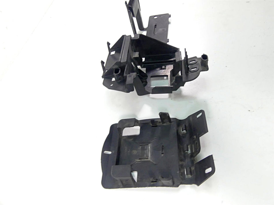 2016 Harley Softail FLS Slim Electric Holder Battery Stay Plastic Set 69201085 {{ shop.shopifyCountryName }} - Mototech271