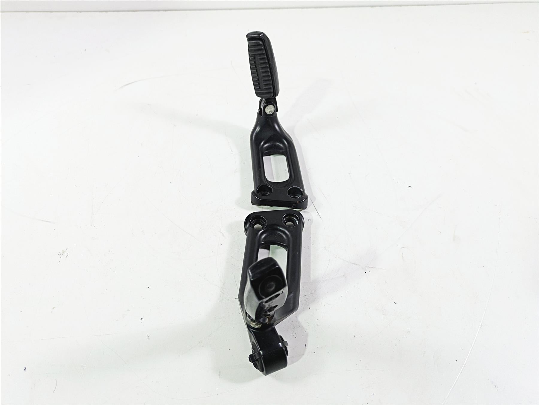 2016 Harley VRSCDX Night Rod Rear Passenger Footpeg Set 51722-07 51723-07 {{ shop.shopifyCountryName }} - Mototech271