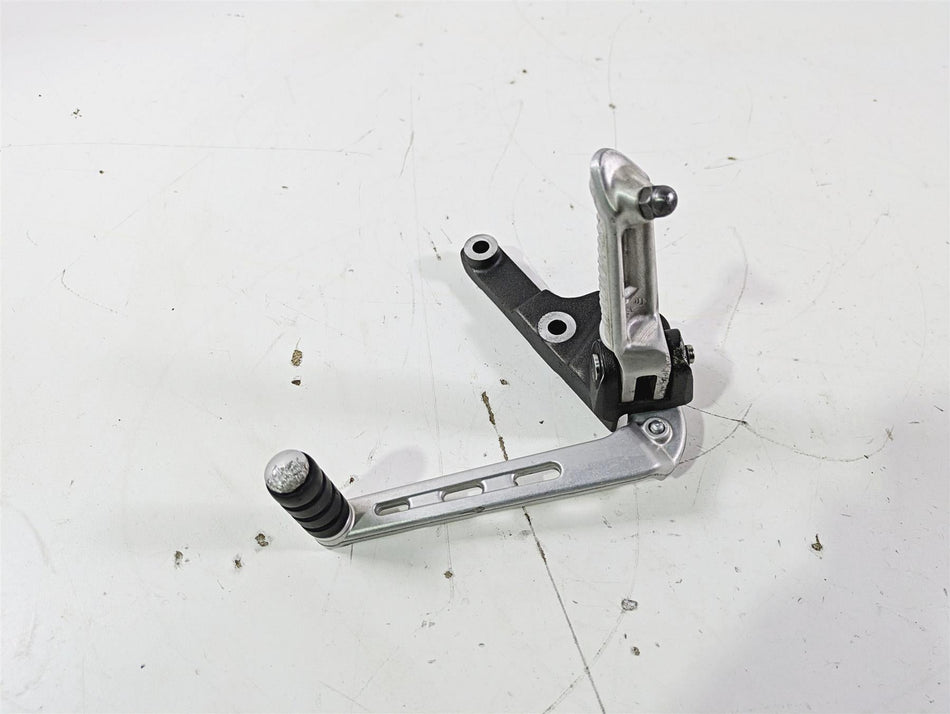 2019 Triumph Speed Triple RS 1050 Front Left Footpeg & Shifter READ T2081737 {{ shop.shopifyCountryName }} - Mototech271