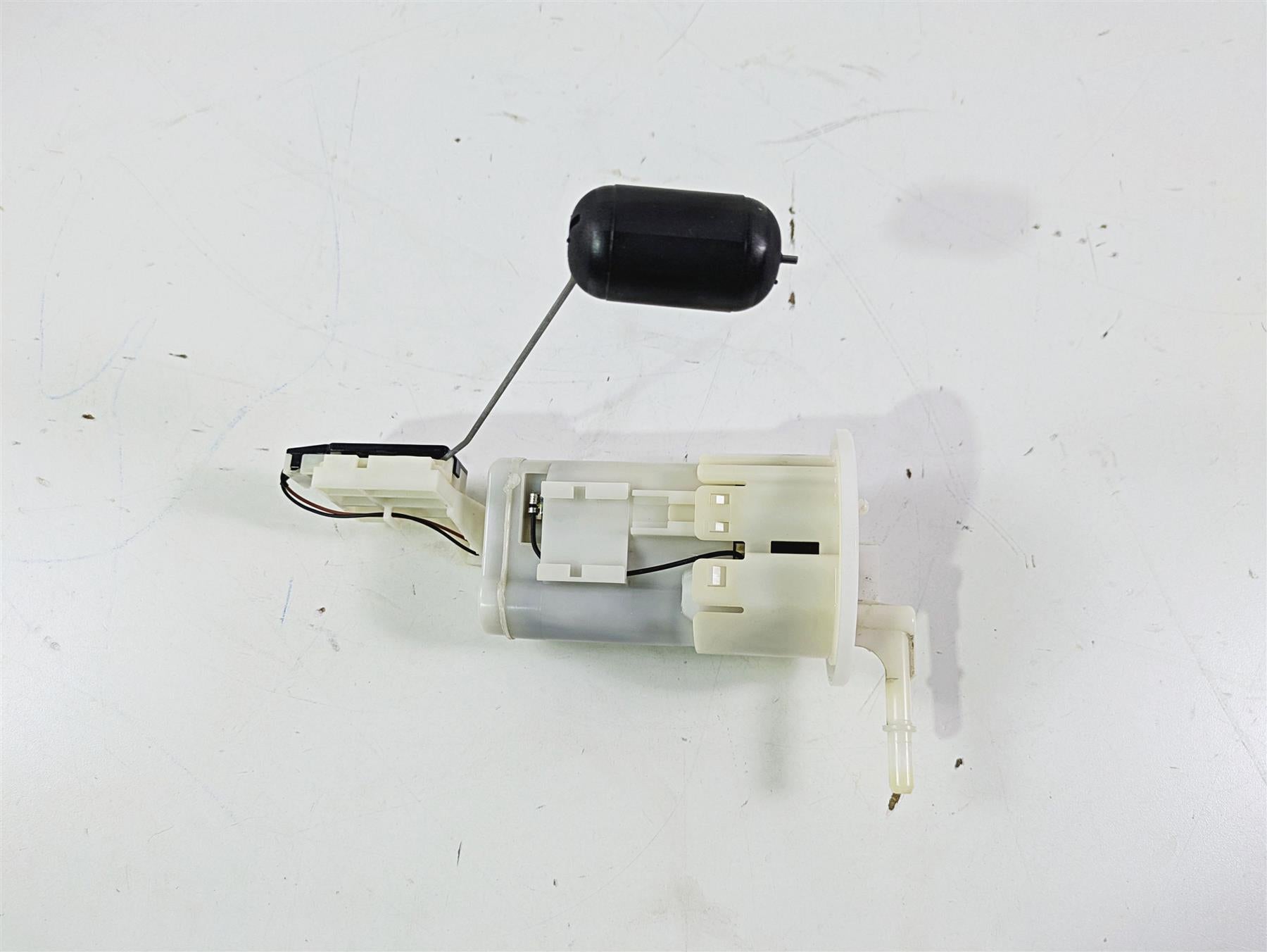 2020 Suzuki V-Strom 1050 XT Fuel Gas Petrol Pump & Sending Unit 15100-28K00 {{ shop.shopifyCountryName }} - Mototech271