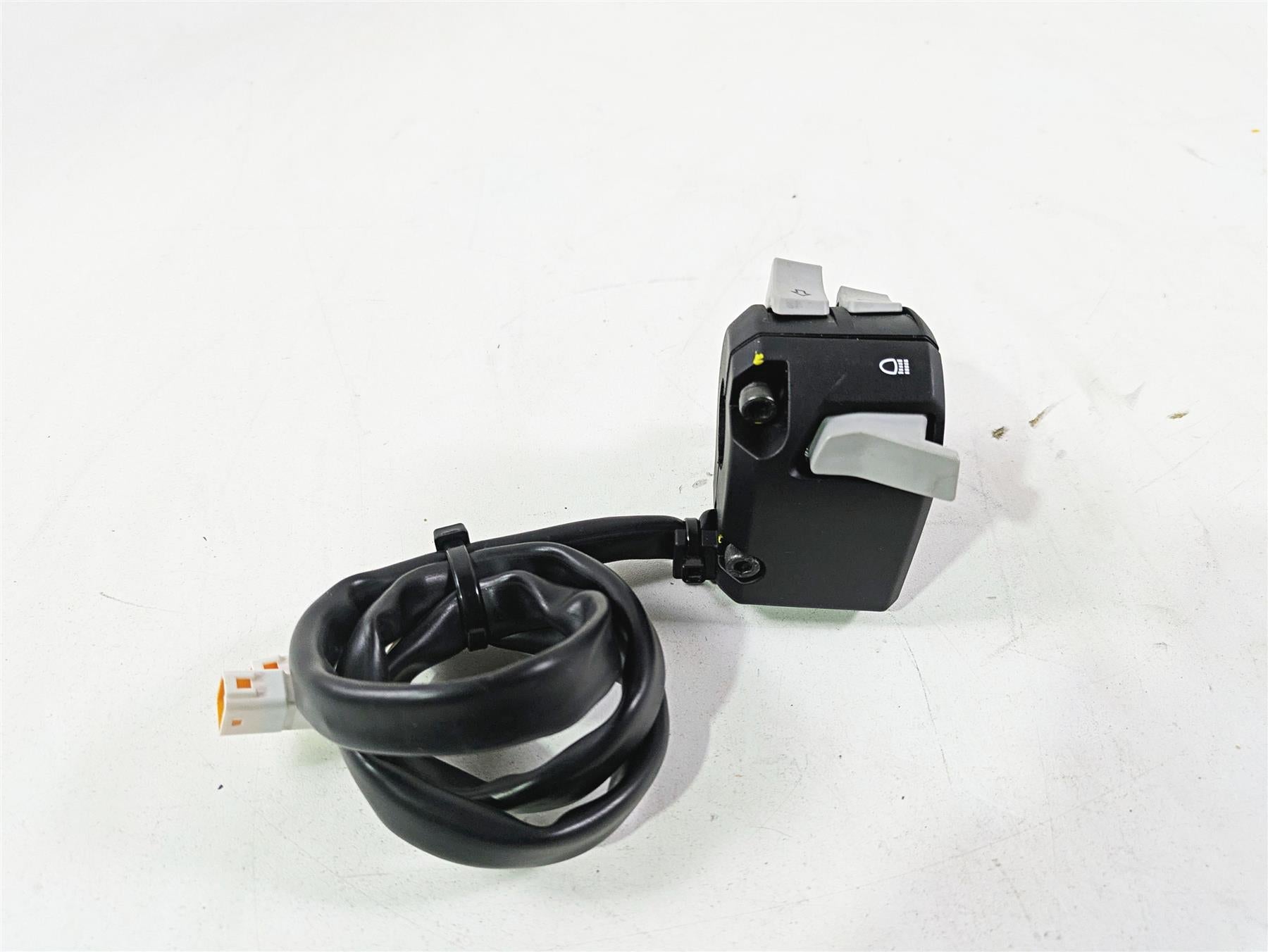 2022 Ducati Scrambler Desert Sled Left Hand Turn Signal Control Switch 65110271C {{ shop.shopifyCountryName }} - Mototech271