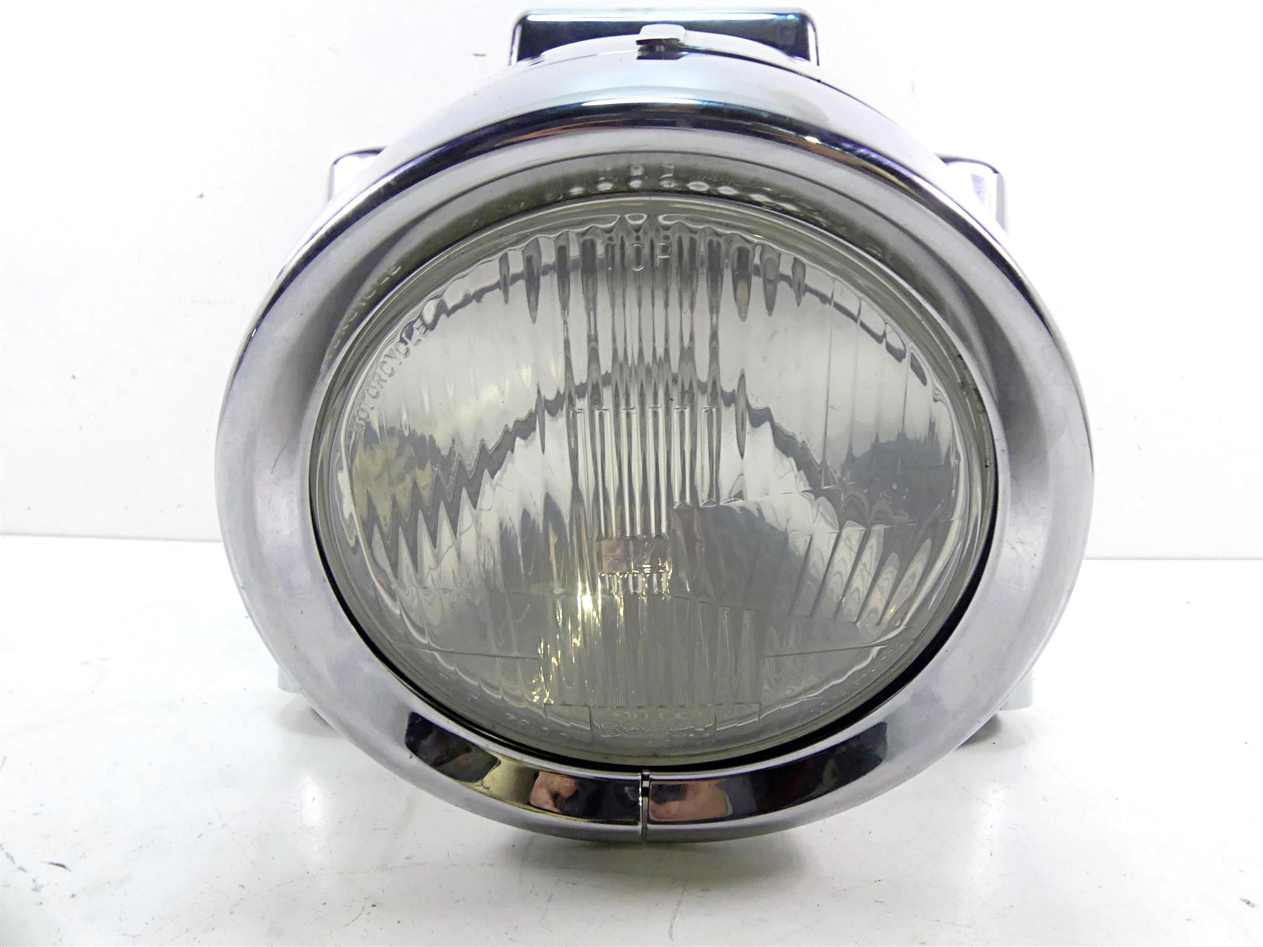 Harley Softail Fatboy Nacelle Headlight Chrome Cover 67616-96 67908-96 {{ shop.shopifyCountryName }} - Mototech271