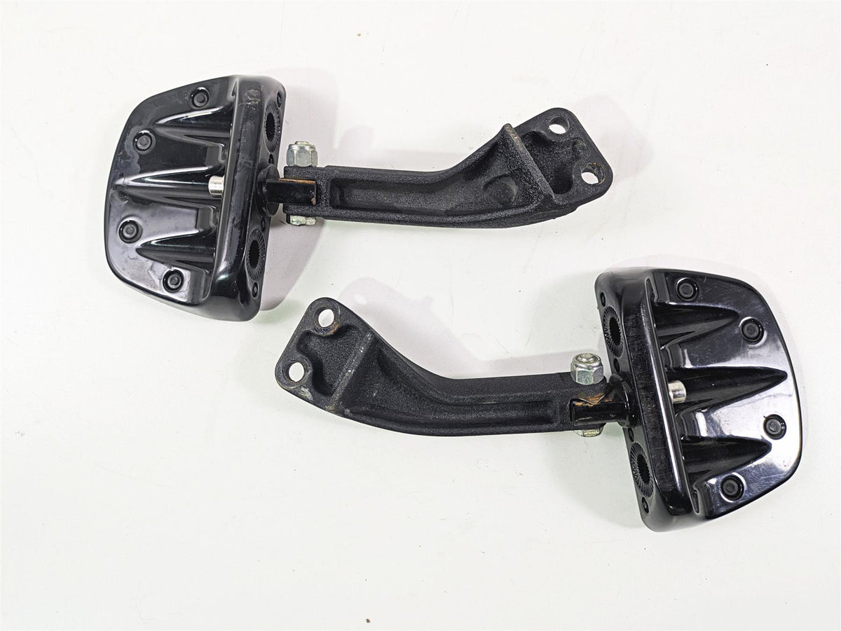 2009 Harley FXDC Dyna Super Glide Passenger Floorboard + Mount Set 49230-06 {{ shop.shopifyCountryName }} - Mototech271