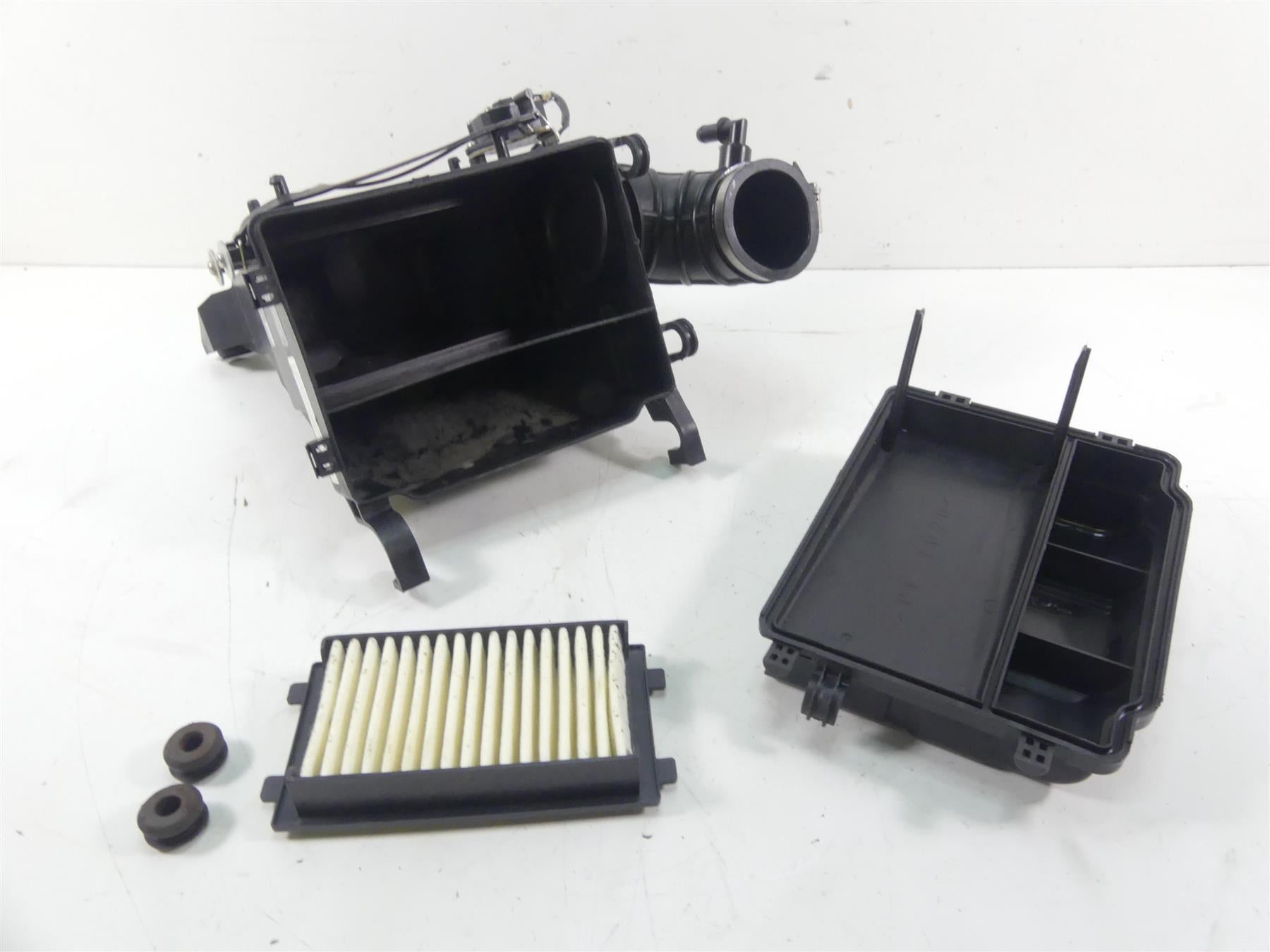 2017 Yamaha Waverunner VX 1050 CS Air Filter Cleaner Set -Read 6EY-43394-00