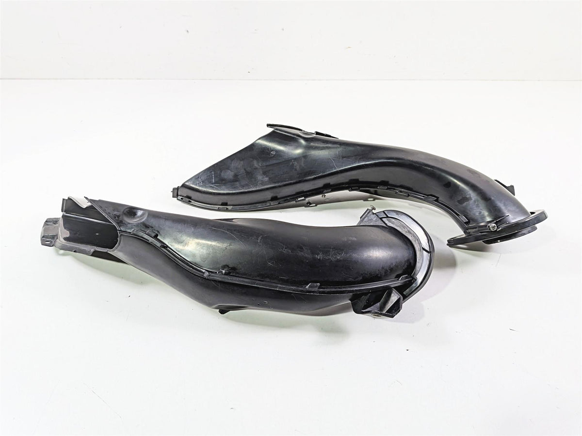 2018 Aprilia RSV4 RR Air Intake Scoop Ram Set 2B001921 858818 2B001922 858907 {{ shop.shopifyCountryName }} - Mototech271
