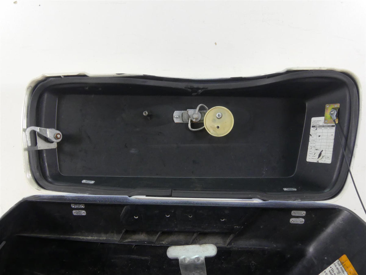 2012 Harley Touring FLHTP Electra Glide Left Saddlebag Saddle Bag -Read 90796-93 {{ shop.shopifyCountryName }} - Mototech271