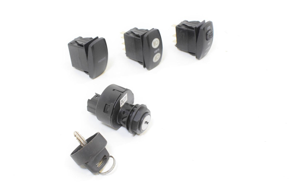 2017 Arctic Cat Wildcat 700 XT EPS Ignition Light 4WD Override Switch 0609-936 {{ shop.shopifyCountryName }} - Mototech271