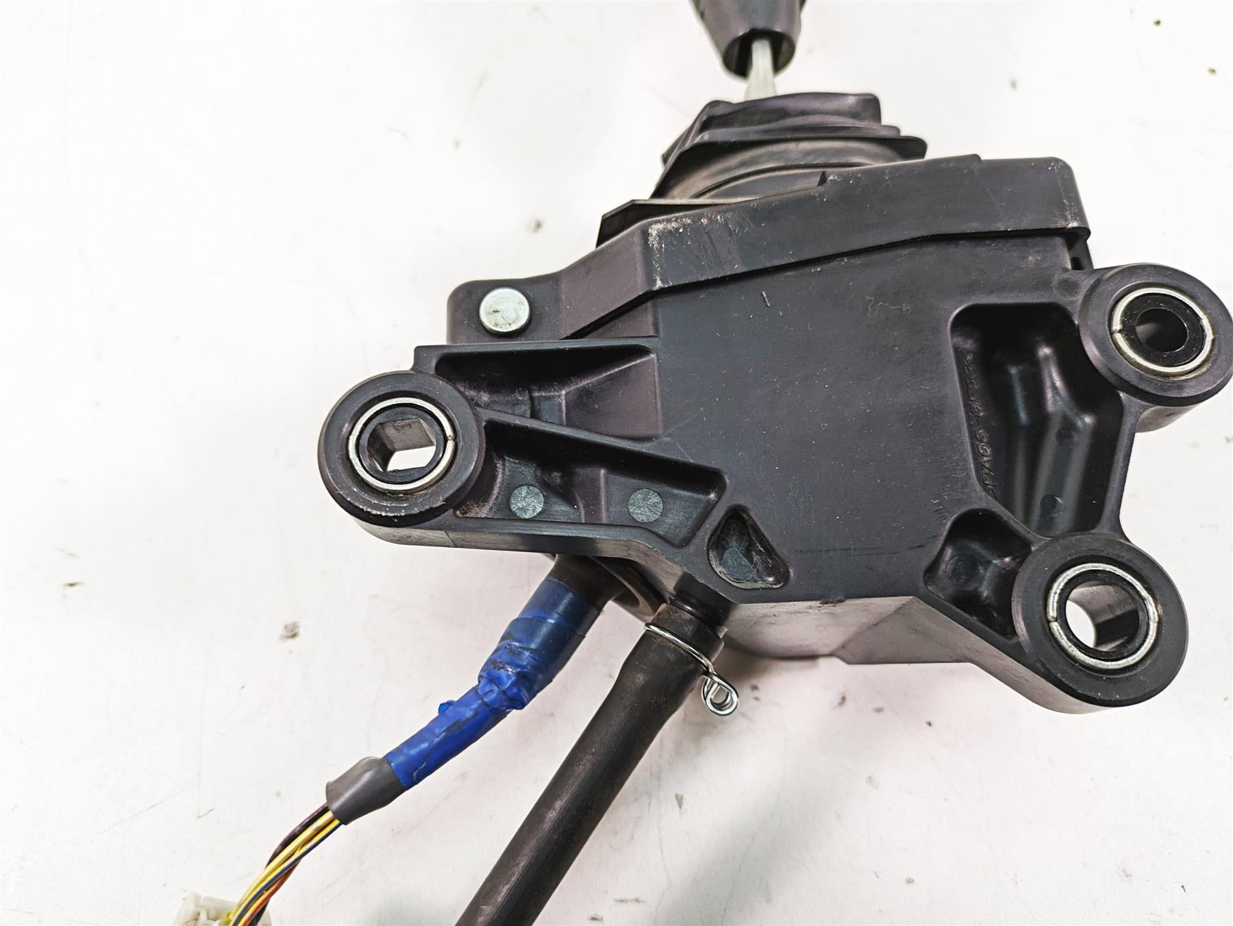 2019 Yamaha YXZ1000 R EPS SS SE Shifter Gear Selector Actuator B57-18300-10-00 {{ shop.shopifyCountryName }} - Mototech271
