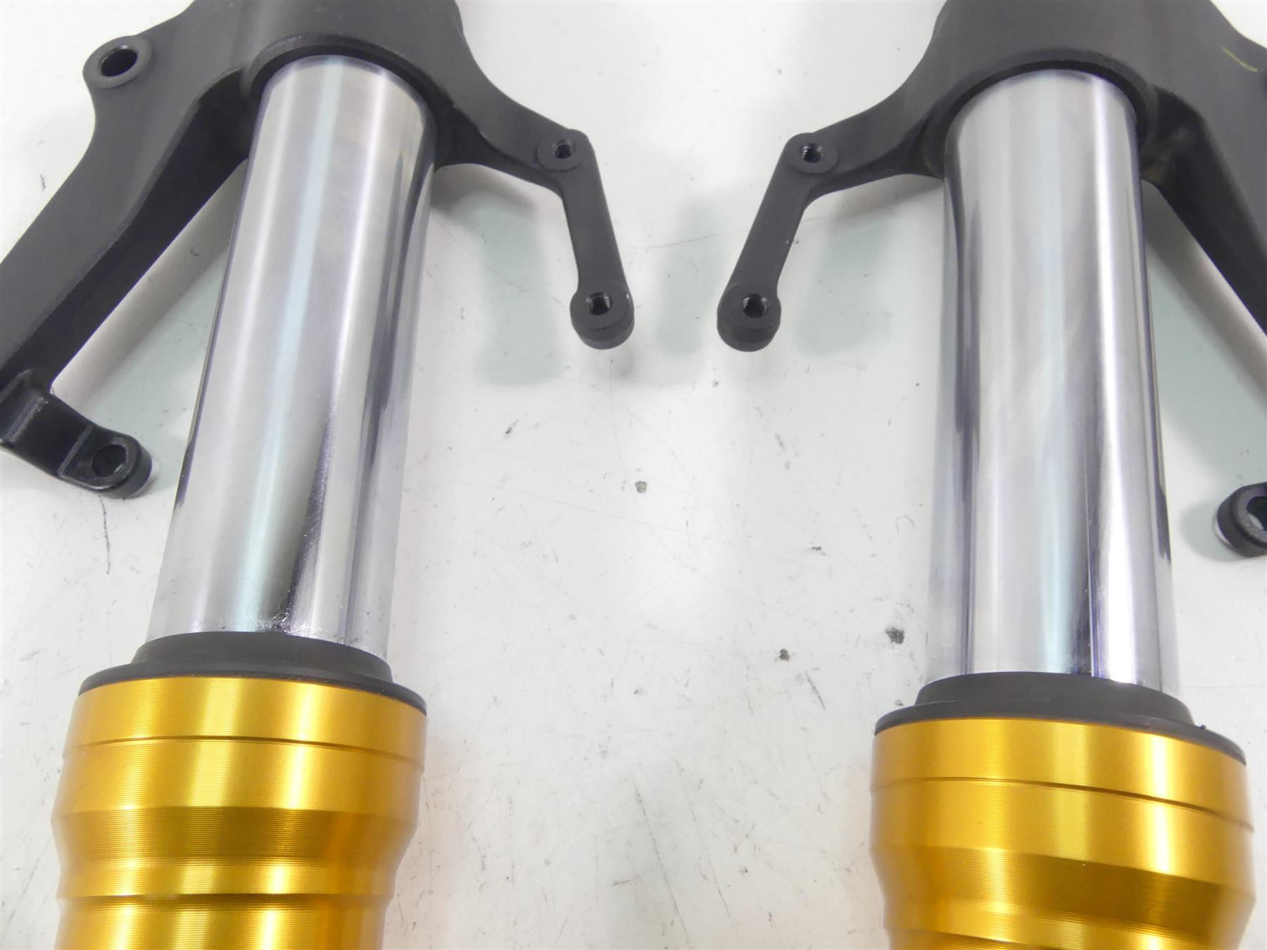 2008 Yamaha FZ1 Fazer Straight Front Fork Leg Set L 2D1-23102-11 2D1-23103-13 {{ shop.shopifyCountryName }} - Mototech271