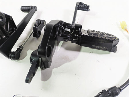 2020 Suzuki V-Strom 1050 XT Front Footpeg Brake Shift Lever Set 43521-06G01-YAP {{ shop.shopifyCountryName }} - Mototech271